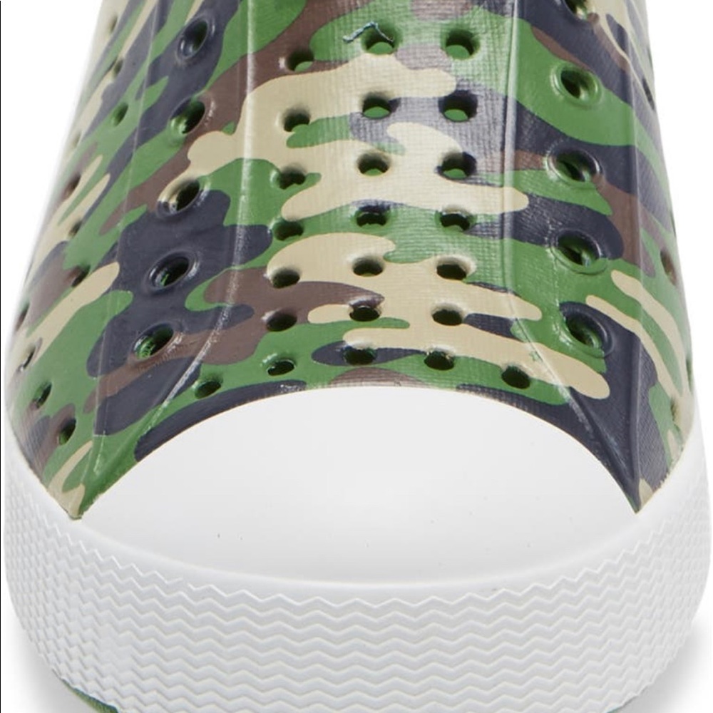 NWT Native camo shoes